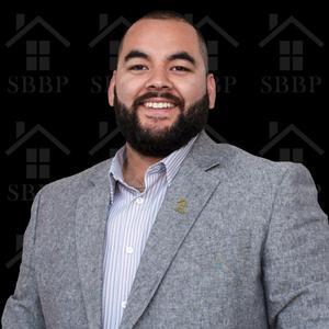 Realtor Profile Picture