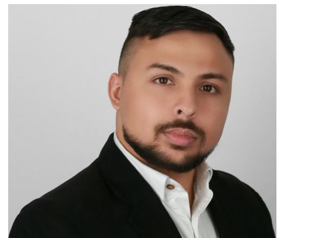 Realtor Profile Picture