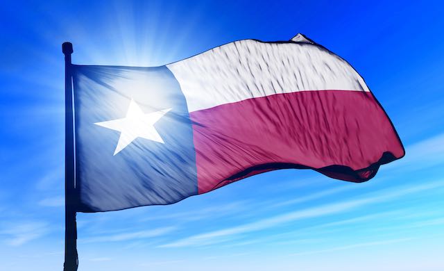Luật HOA mới tại Texas sẽ tác động đến cộng đồng của bạn như thế nào? Hãy đến với chúng tôi để tìm hiểu về luật mới nhất về đất đai, tài sản và chủ quyền. Đảm bảo bạn sẽ được thông tin đầy đủ và chính xác.